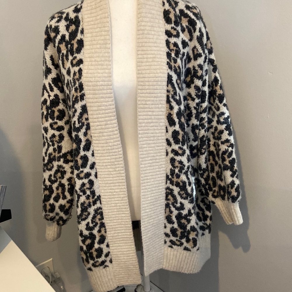 Cardigan leopard print